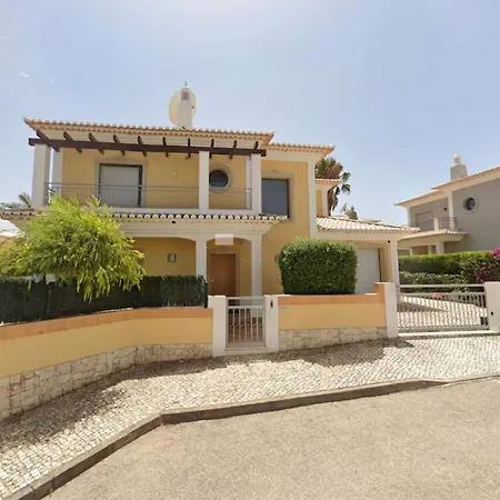 Beautiful With Private Pool At The